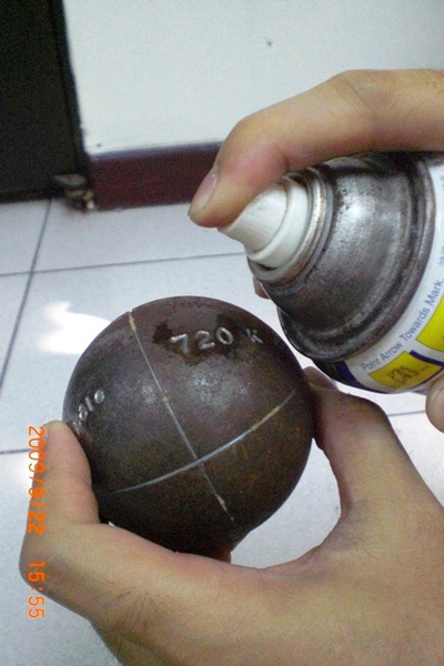 WD40-6.JPG 滾球的磨損與維護保養WD40-6.JPG