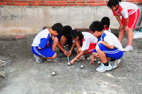圖二十六.JPG 屏東縣潮和國小法式滾球隊側寫